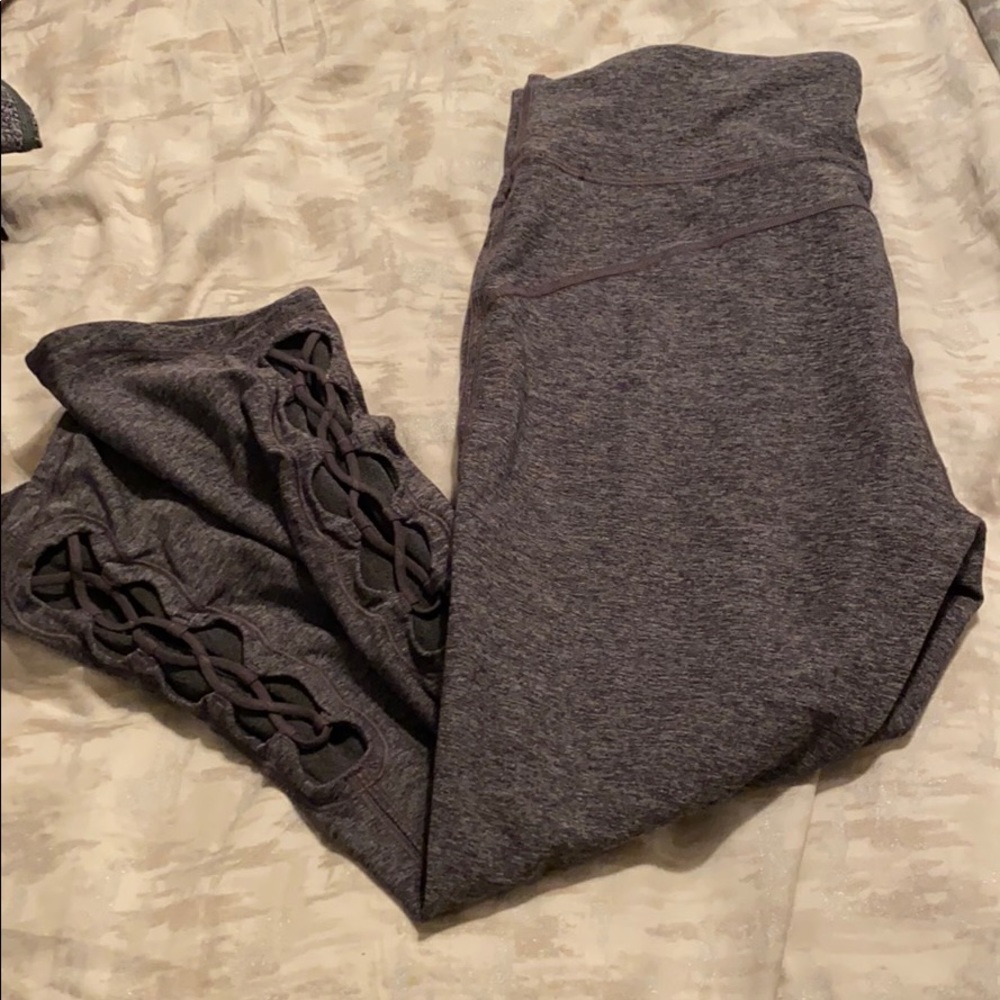 LuluLemon Legging - Picture 2 of 3